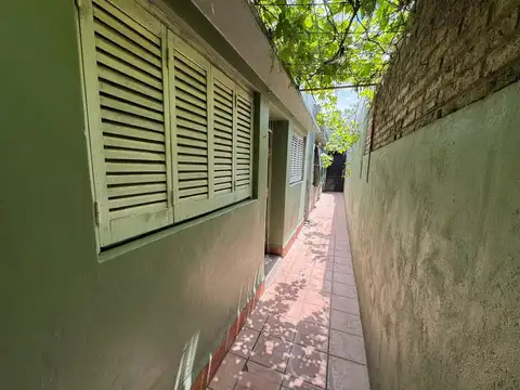 Casa en Alquiler con 1 cochera