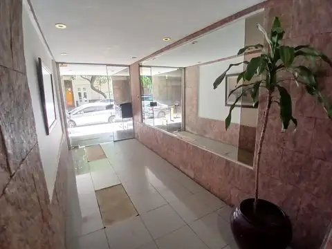 EXCELENTE DEPTO. BALCÓN LATERAL.A MTS DE ALBERDI