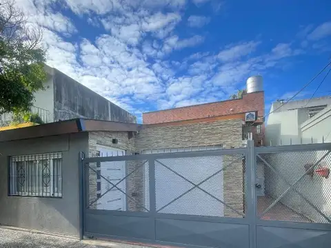 CASA EN VENTA EN MERLO NORTE