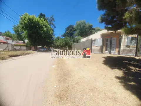 Bonita Casa 3 amb. - LOTE EN ESQUINA