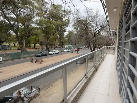 Departamento en Venta con 2 cocheras