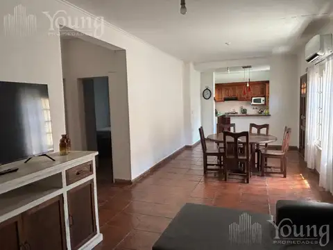 Casa 3 ambientes con 2 baños