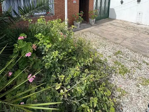 Casa Chalet  en Venta en San Antonio De Padua, Merlo, G.B.A. Zona Oeste