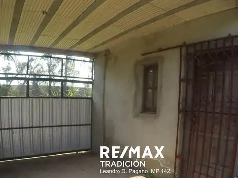 Casa 2 ambientes con 1 baño