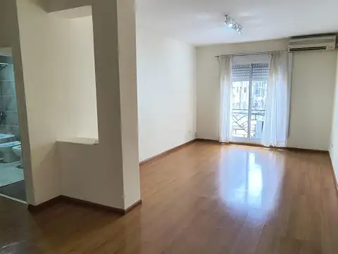 Reciclado y recién pintado! Impecable estado! 84 m2