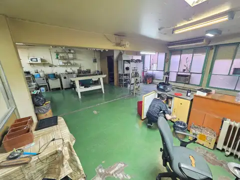 Sarmiento 1100, Piso 2