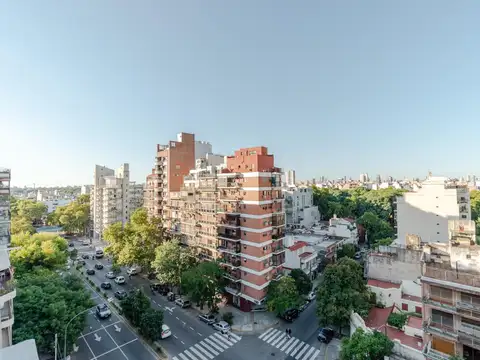 Luminoso monoambiente apto profesional en venta, cerca de todo, en Caballito.