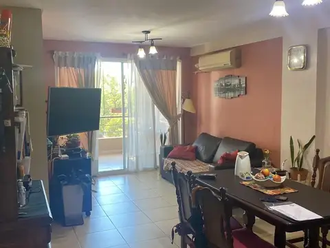 DEPARTAMENTO 3 AMBIENTES CON COCHERA