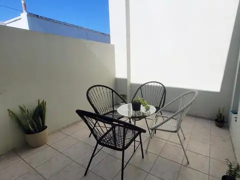 VENTA PH 2 AMBIENTES CON 2 PATIOS APTO CREDITO VELEZ SARSFIELD