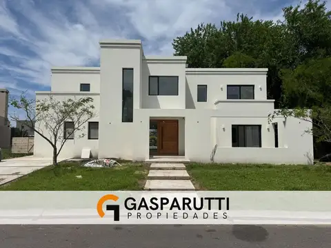 Casa en Venta en San Matías con Pileta