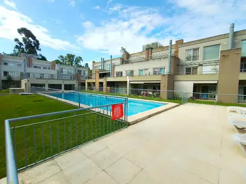 Venta Dpto.4 ambientes en dúplex – Harmony Pilar