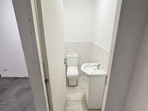 Local en Alquiler en Remedios De Escalada, $ 650.000