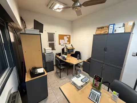 Deposito doble lote Venta Parque avellaneda