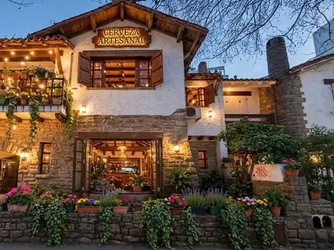 Venta casa chalet uso comercial 5 amb plaza mitre