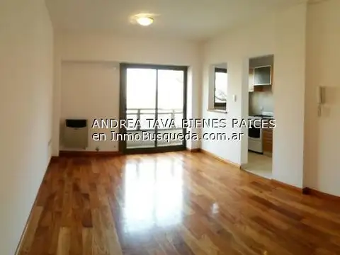 46 e/ 2 y 3 300, Piso 3