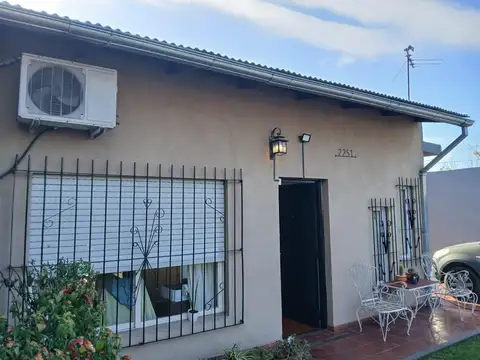 HERMOSA CASA EN ITUZAINGO