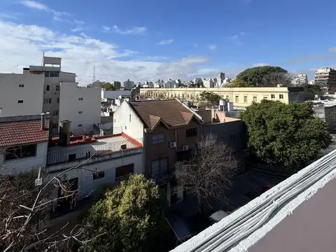 Depto Tipo Casa en Venta al Este
