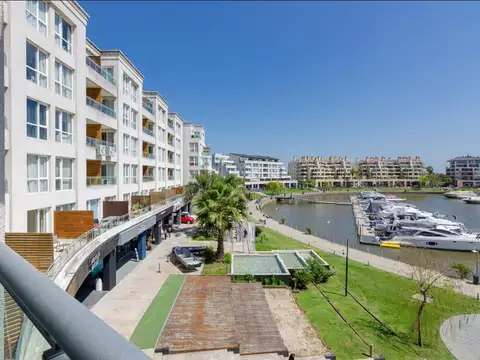 Excelente Monoambiente Condominios del Wyndham con Gimnacio y Cochera Cubierta! También se alquila por día, Semana, Quincena o Mensual o Anual!