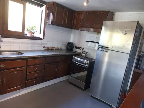 Espectacular casa con terreno de 1000m2, El Pinar Sur.