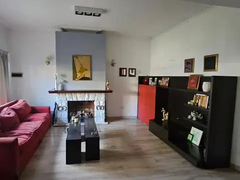 Casa en B.Ayerza