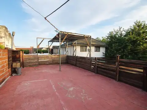 Aristóbulo del Valle 600