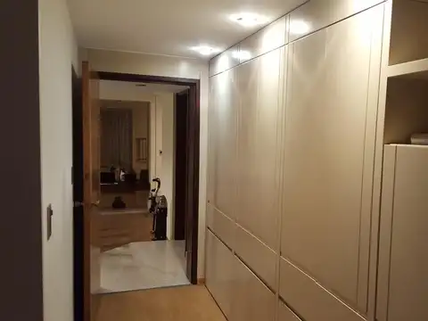 Casa 5 ambientes con 4 baños