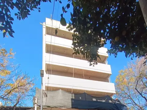  Venta Departamento en Parque Saavedra