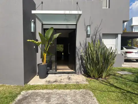 Casa en Venta Barrio Cerrado el Atardecer 4 Dormitorios
