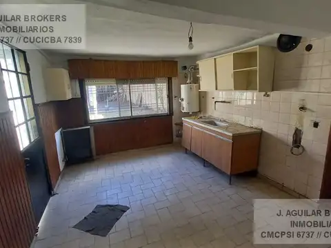 Casa 3 ambientes con 1 baño