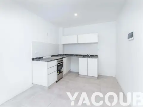 Remedios de Escalada de San Martín 2928 e/ Avenida Nazca y Argerich