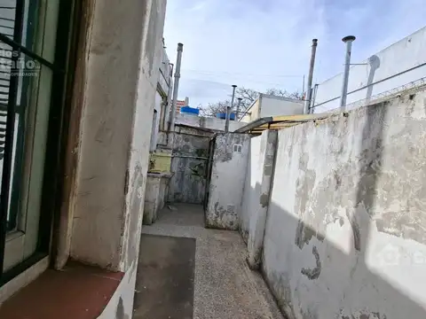 Depto Tipo Casa en Venta 70 años