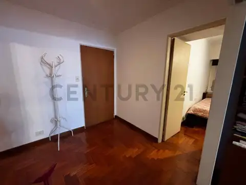 Blanco Encalada 5000, Piso 0