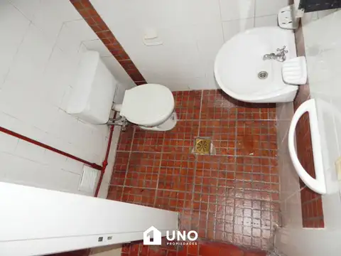 Local en Alquiler en Centro, $ 300.000