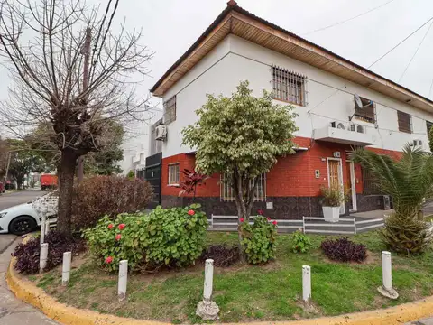 VENTA PH 3 AMBIENTES - COCHERA - LOMAS DEL MIRADOR