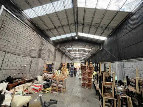 Galpon en Venta en Loma Hermosa, USD 175.000