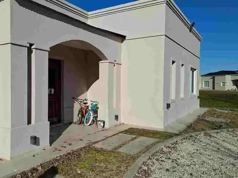 Ruta Provincial 2 Km 64 0, Área 60, La Plata, La Plata, Buenos Aires 100