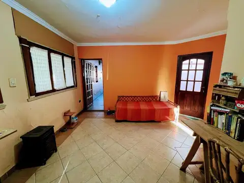 Casa en Venta con 8 cocheras