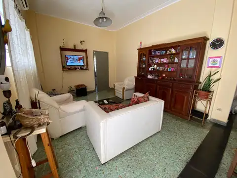Depto Tipo Casa 4 ambientes con 1 baño