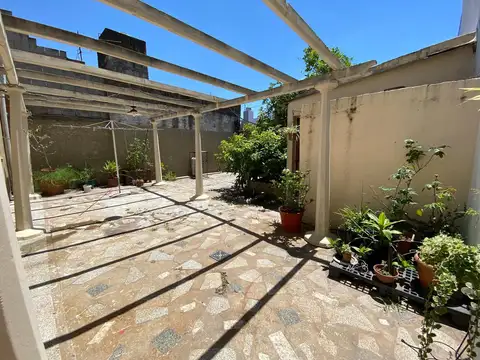 venta PH apto credito en General san martin 4 ambientes amplios dos patios lote propio