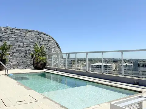 Penthouse de categoría Piscina  privada en  Terraza  Propia 3 dormitorios en suite