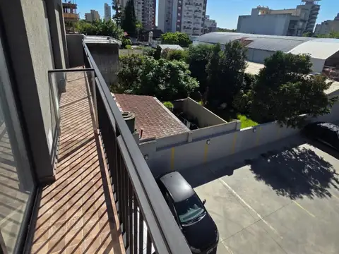 Departamento monoambiente con balcón en alquiler en San Miguel