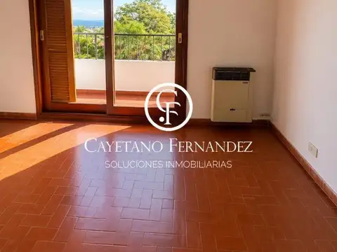 Casa 5 ambientes con 3 baños