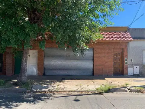 CASA MULTIFAMILIAR EN VENTA EN MATANZA C/LOCAL