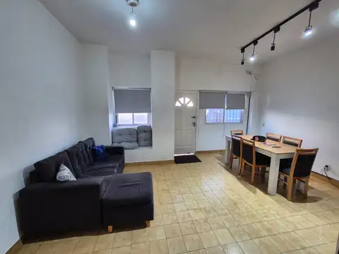 Depto Tipo Casa 3 ambientes con 1 baño
