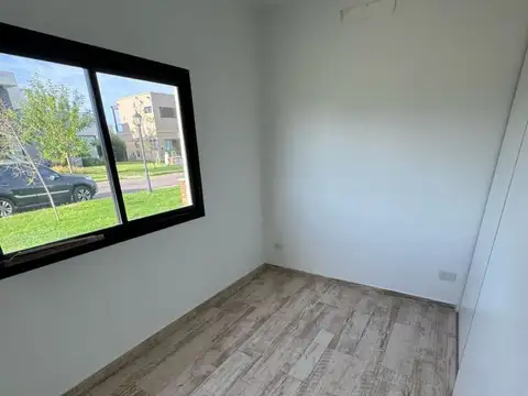 Excelente casa 4 Ambientes en planta baja, Barrio San Felipe