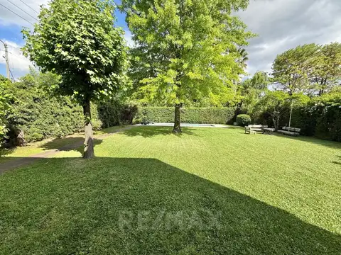 Casa 5 ambientes con 3 baños