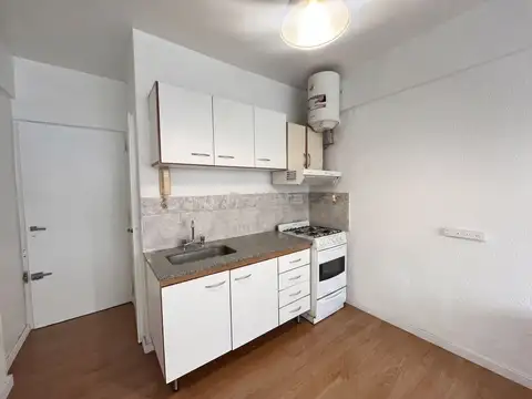 ESPORA 100, Piso 2