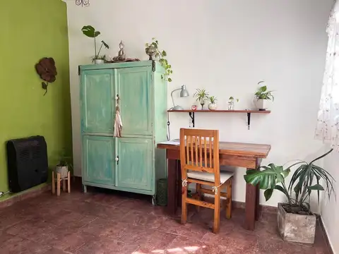 Depto Tipo Casa 4 ambientes con 2 baños