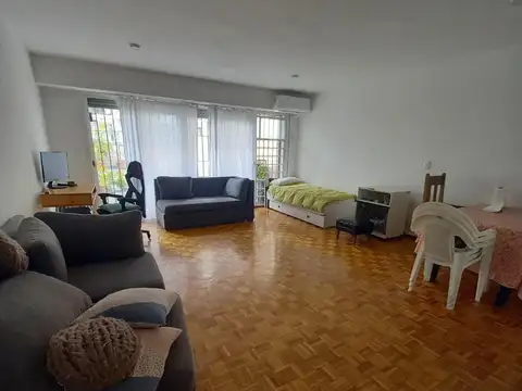 1 AMB APTO PROF. - MUY AMPLIO - CON PATIO