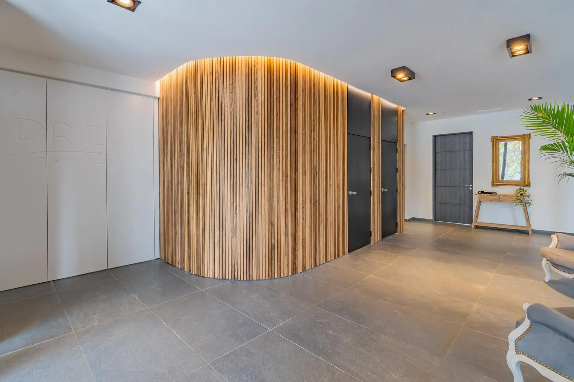 Semipiso en venta de 3 ambientes con cochera doble y baulera en Chauvin